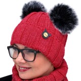 Zimní čepice VoLaN s bambulemi