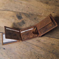 Kožená rybářská peněženka Rybář na lovu